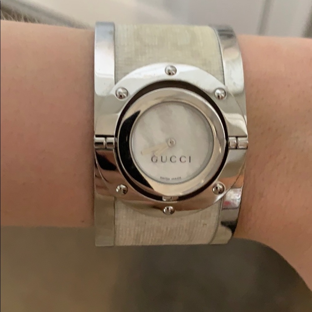 Gucci Watch - Picture 4 of 4